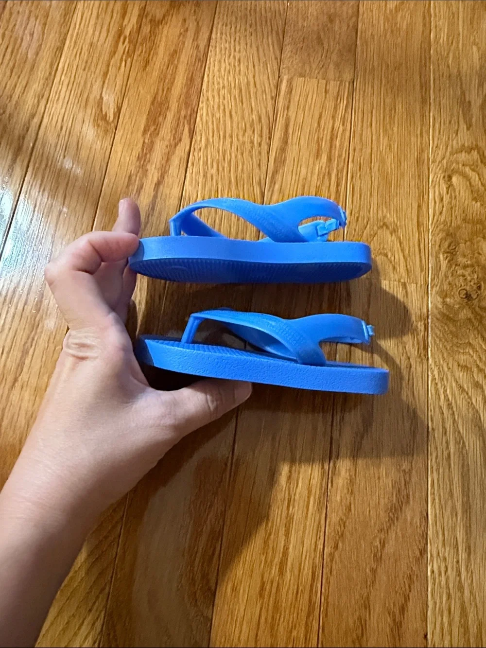Old Navy Bright Blue Kids Back-Strap Flip Flops